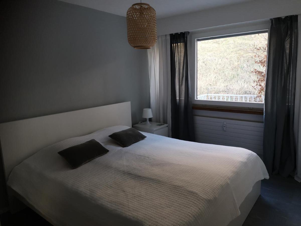 Ferienwohnung In Trin エクステリア 写真