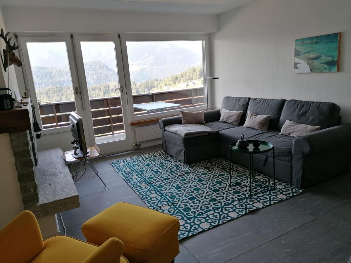 Ferienwohnung In Trin エクステリア 写真